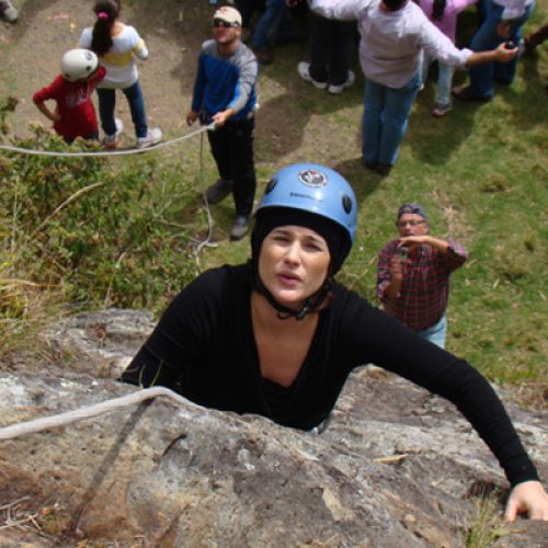 rock-climbing-in-cojitambo